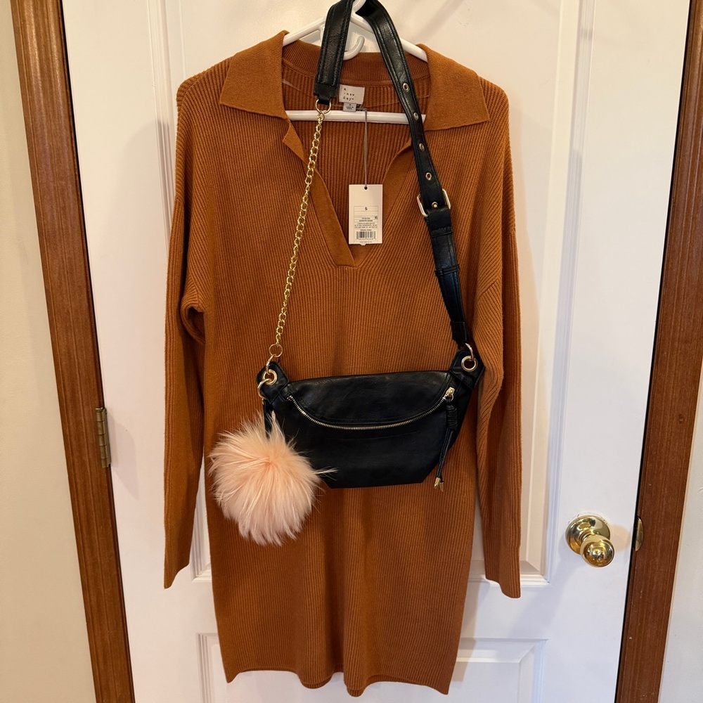 SET! A New Day NWT! Deep Tan Ribbed Sweater Dress + Black/Gold Purse W/Pink Pom
